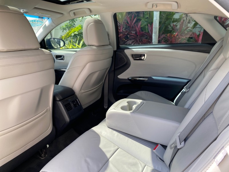 2013 Toyota Avalon XLE Premium LOW MILES 56,196 in , 