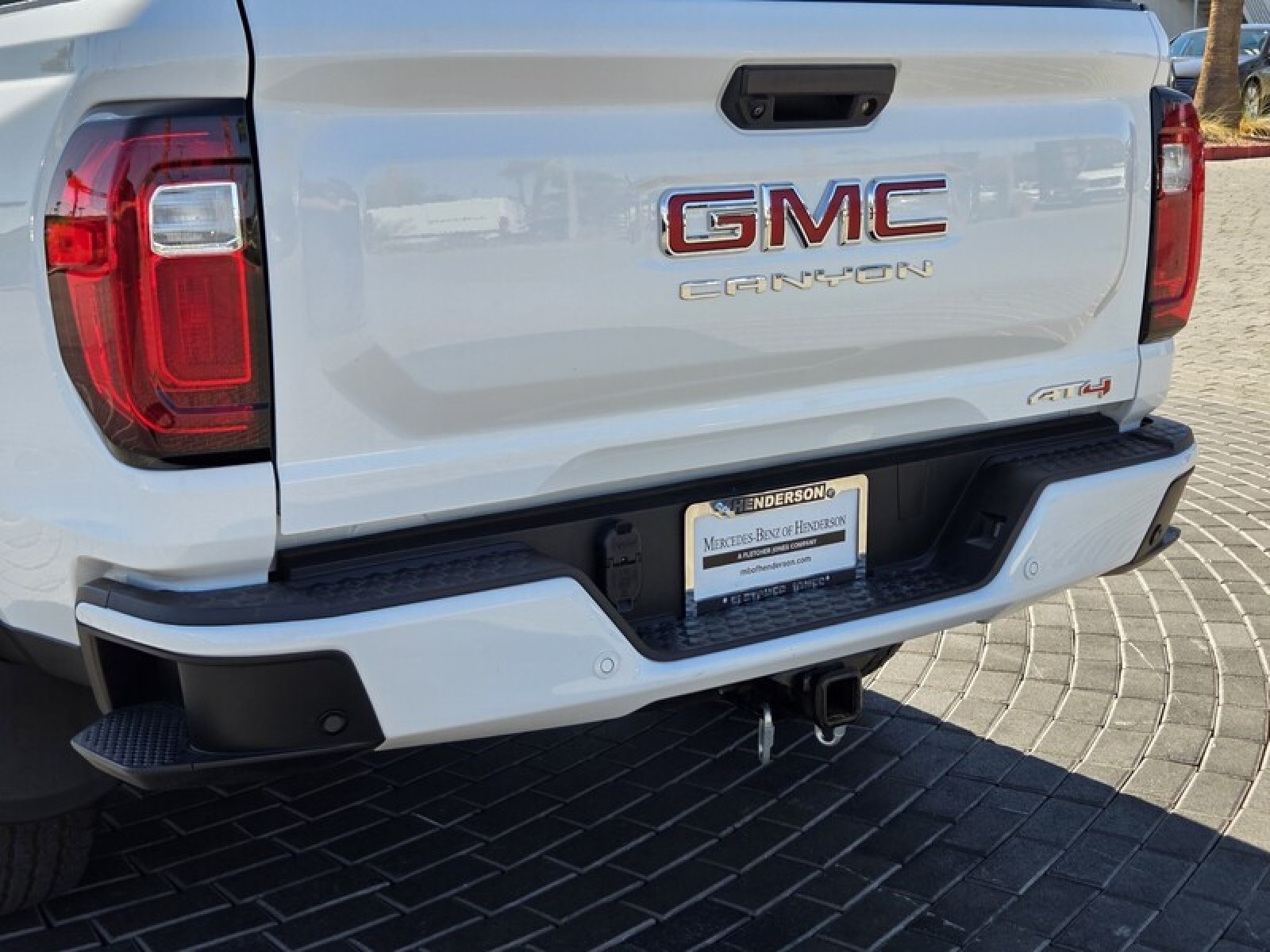 Used 2024 WHITE GMC 4WD Crew Cab AT4 image 4