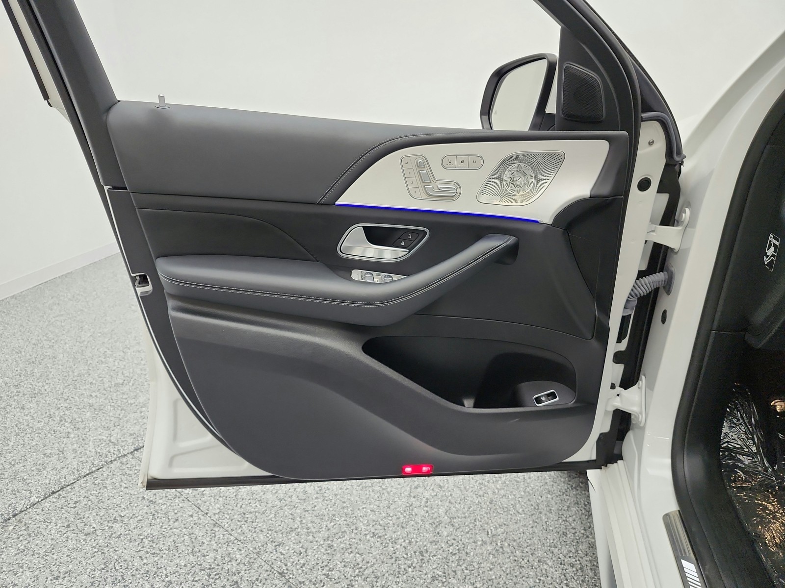 Certified Used 2024 Polar White Mercedes-Benz AMG® GLE 63 S 4MATIC+ Coupe image 13