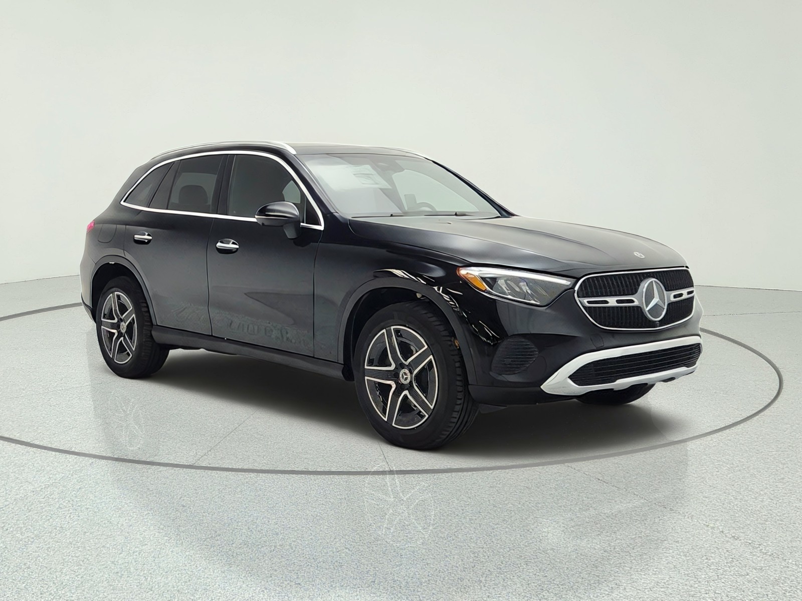 New 2027 Black Mercedes-Benz GLC 300 SUV image 3