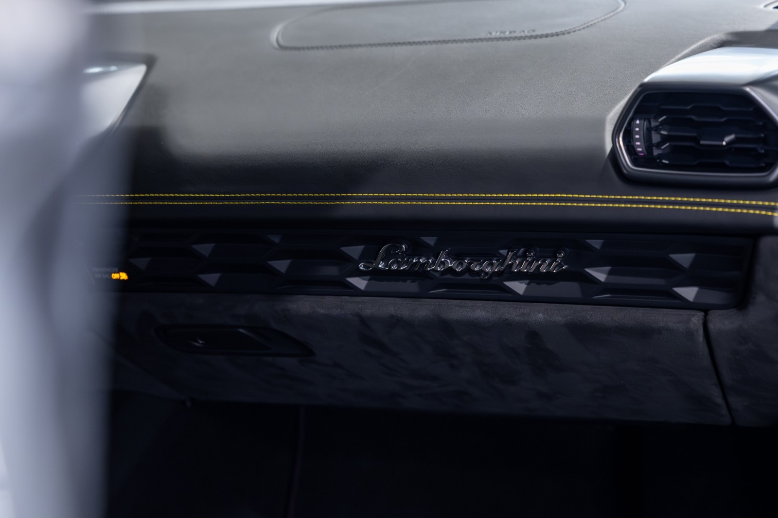 Used Car 2015 Lamborghini Huracan  For Sale Under $220,000 In Boerne, Texas