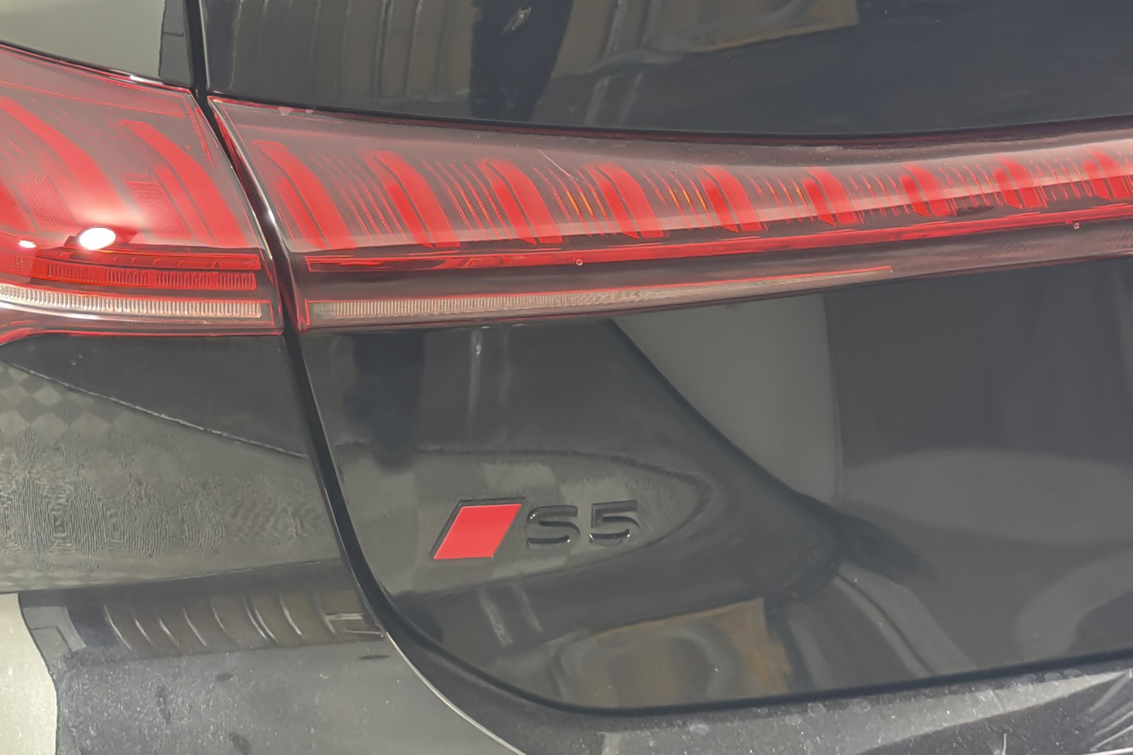 New 2026 Mythos Black Metallic Audi Premium Plus 3.0 TFSI quattro image 25