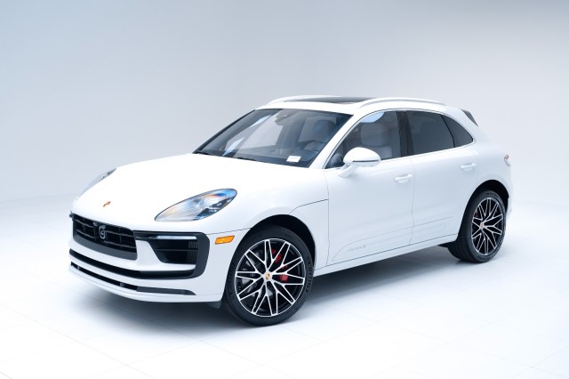 2026  Macan S in , 