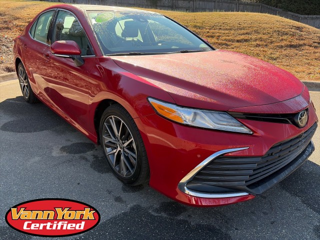 2023 Toyota Camry XLE V6 FWD