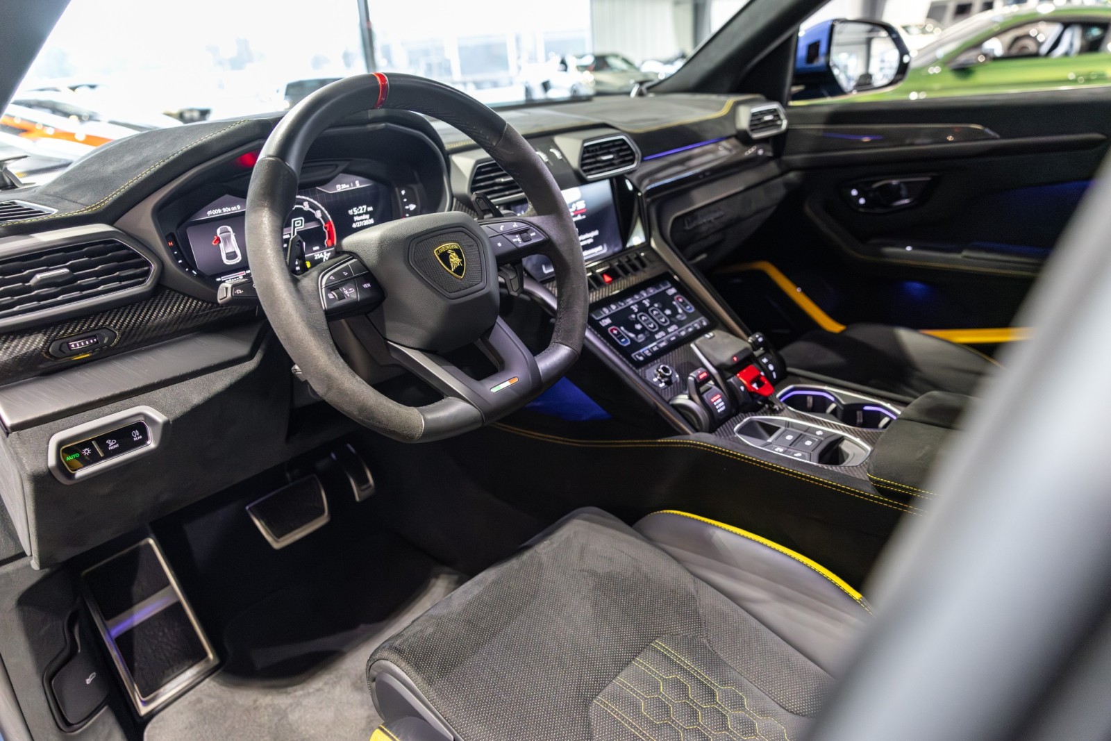 Used Car 2024 Lamborghini Urus  Performante For Sale Under $320,000 In Boerne, Texas