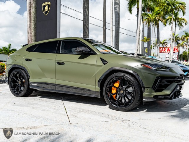 2023 Lamborghini Urus Performante in , 