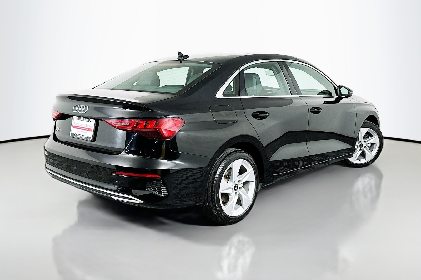 Used 2023 Brilliant Black Audi Premium image 14