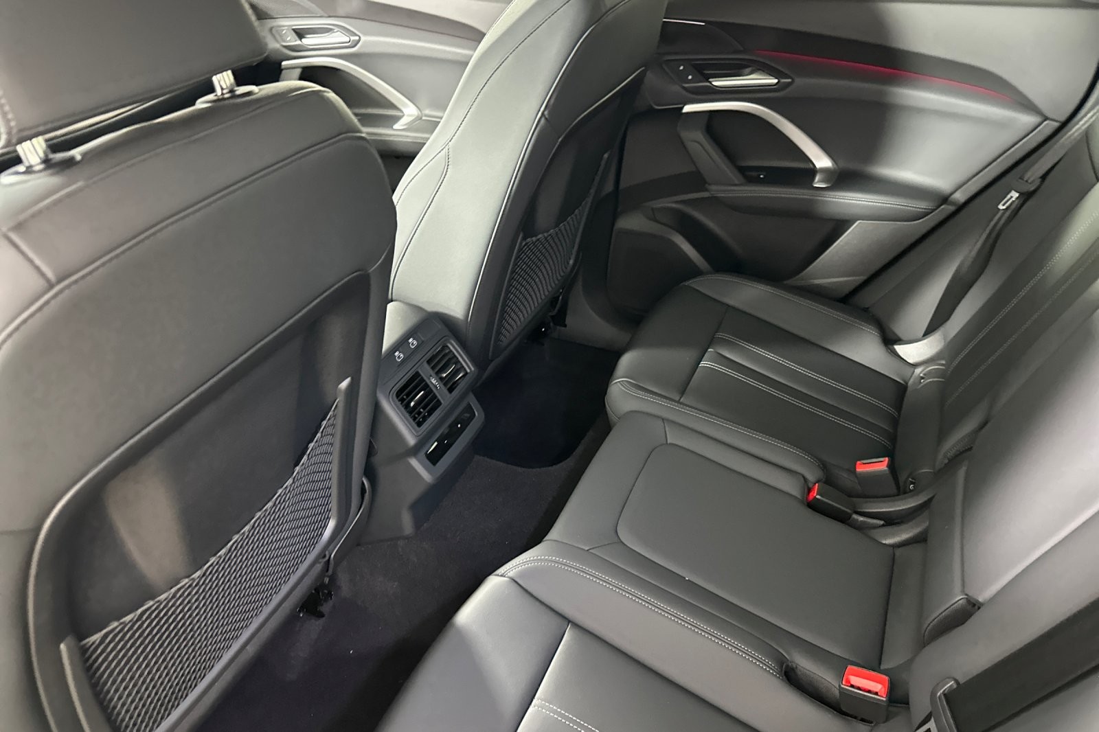 New 2026 District Green Metallic Audi Premium 2.0 TFSI quattro image 11