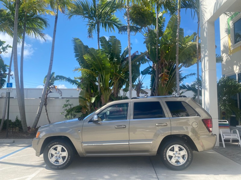2006 Jeep Grand Cherokee Overland LOW MILES 57,372 1 OWNER 4WD in , 
