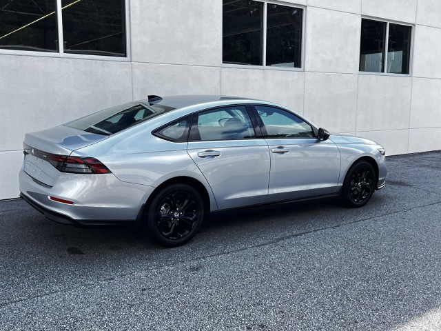 HondaAccord Sedan4