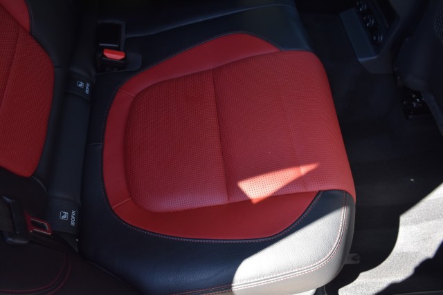 2020 Jaguar F-PACE Navi Leather Pano Roof Heated Front Seats Tech Pkg 38