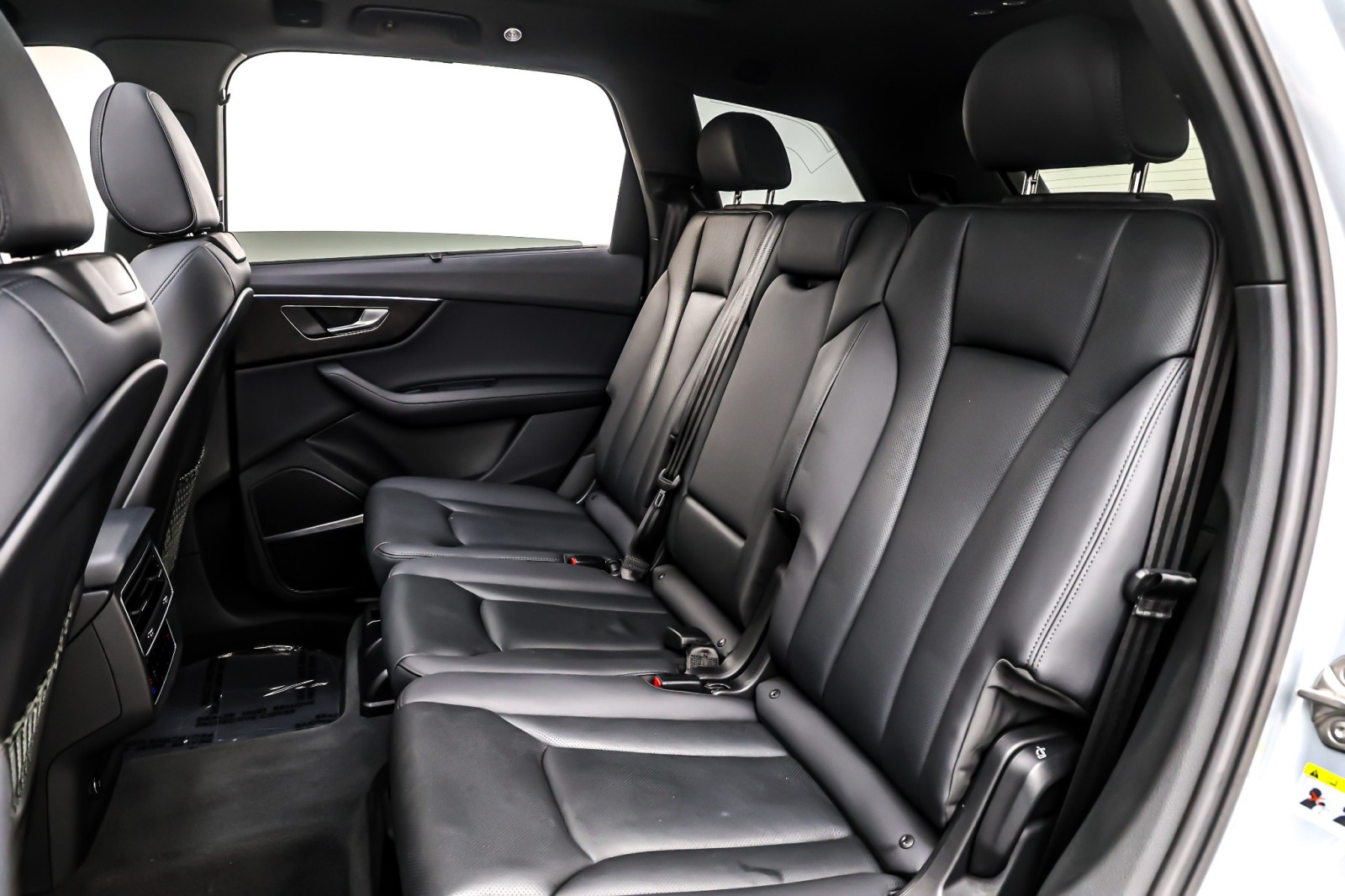 Used 2023 Satellite Silver Metallic Audi Premium Plus 55 TFSI quattro image 8