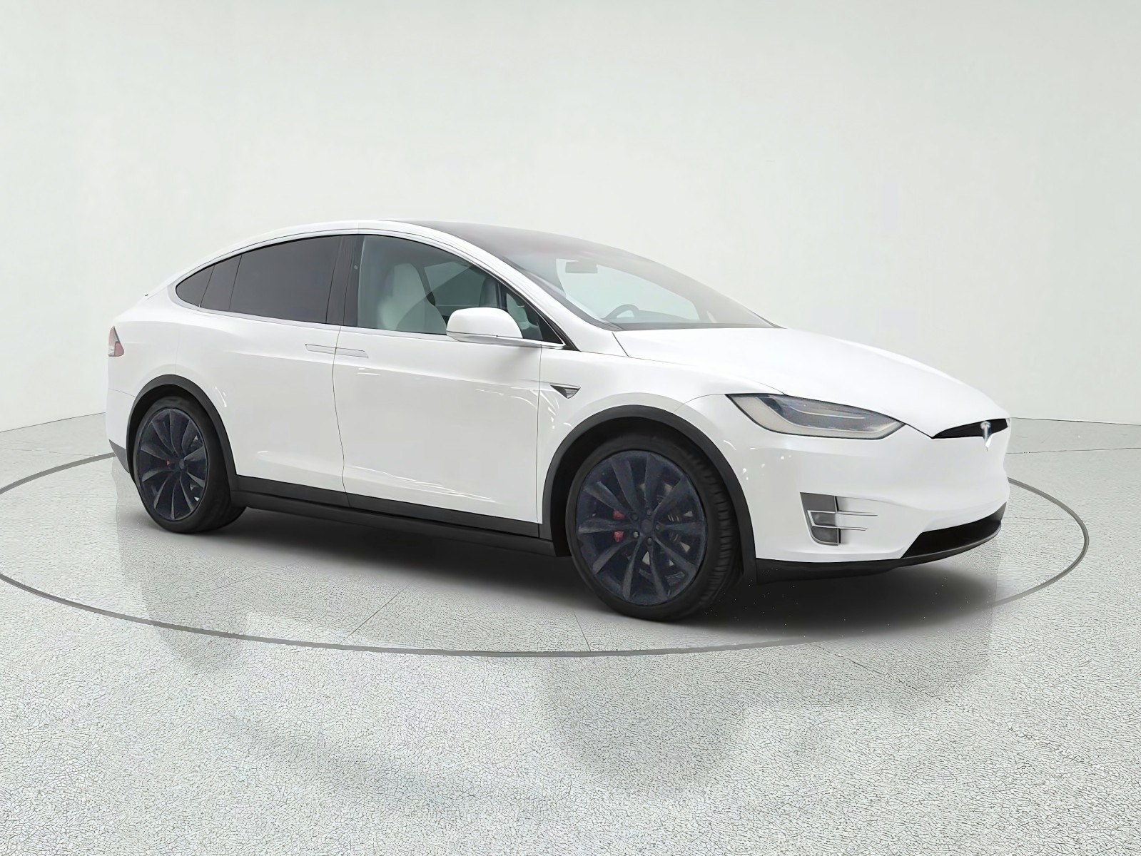 Used 2018 Pearl White Multi-Coat Tesla P100D image 3