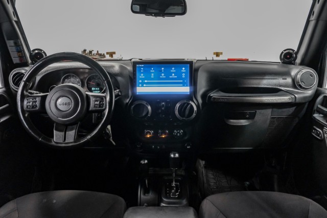 2014 Jeep Wrangler Unlimited Sport 13