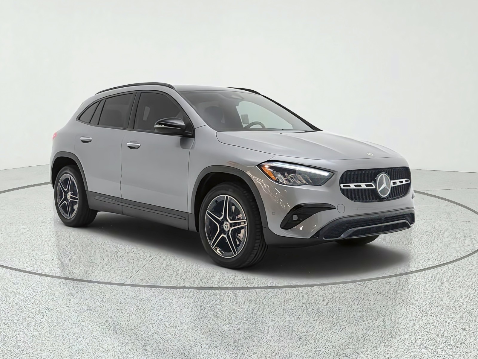 New 2026 Mountain Grey Metallic Mercedes-Benz GLA 250 SUV image 3
