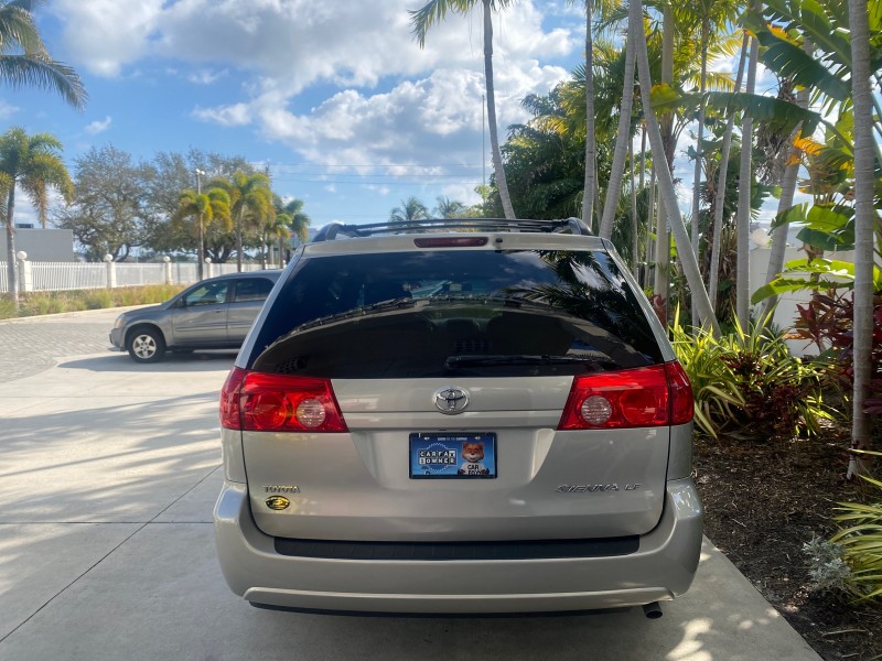 2010 Toyota Sienna LE LOW MILES 41,871 1 OWNER 7 PASSENGER in , 