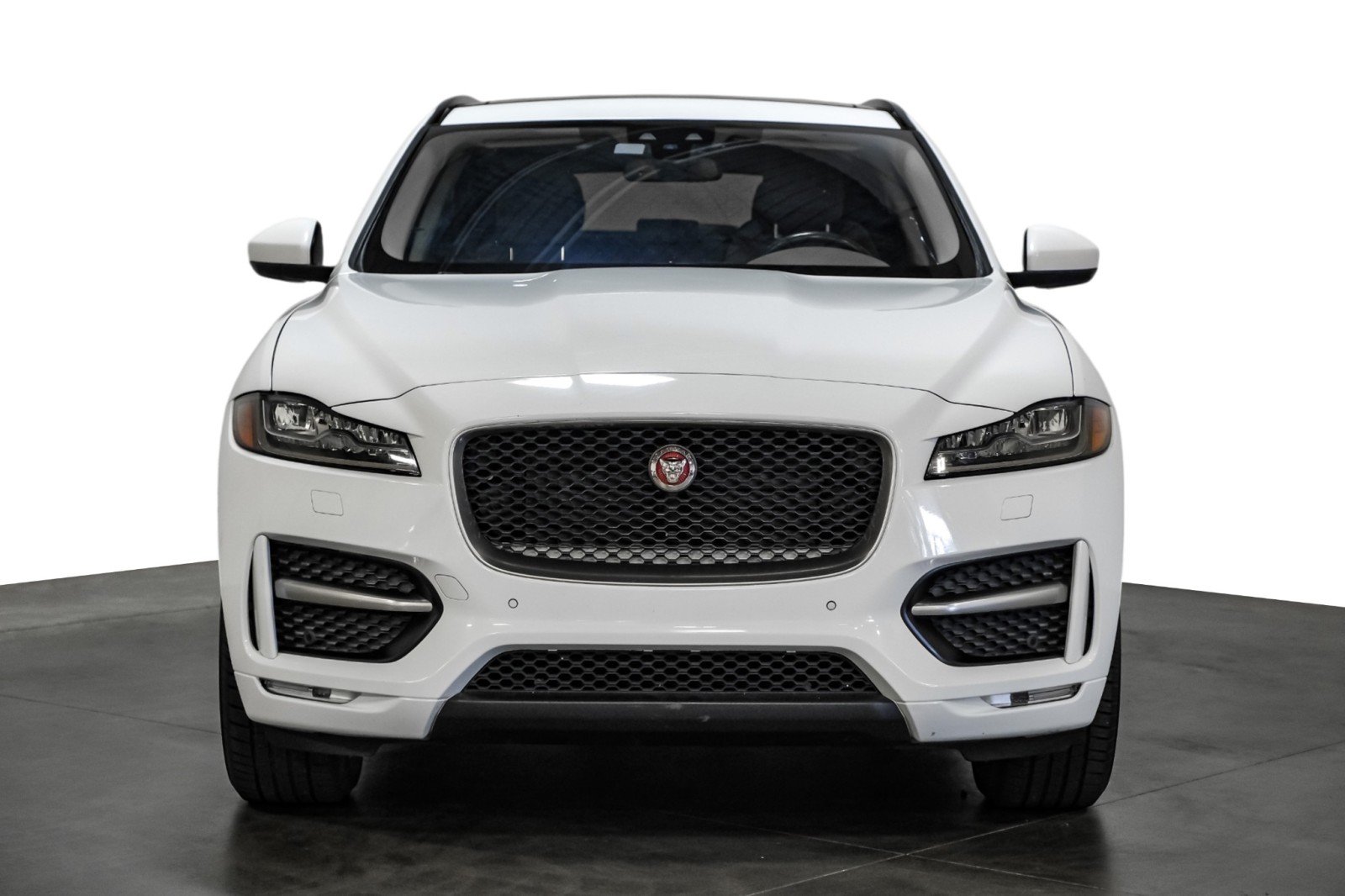 2017 Jaguar F-PACE 35t R-Sport AWD TechPkg CmfrtConvncPkg TowPkg 14WaySportSeats 3