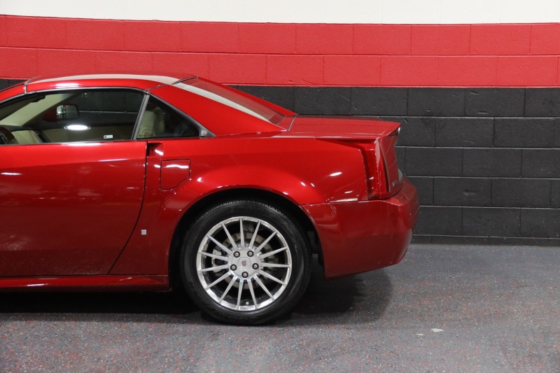 2008 Cadillac XLR Platinum 2dr Convertible in , 