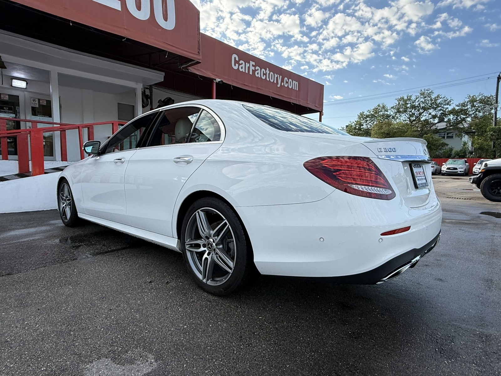 2019 Mercedes-Benz E-Class - $17,477