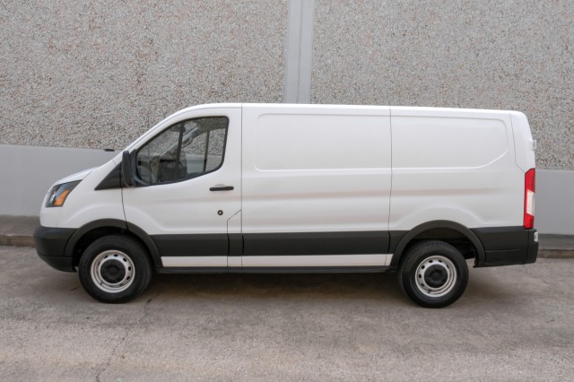 2019 Ford Transit Van  12