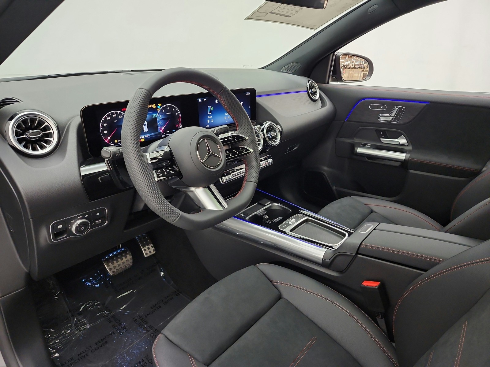 New 2026 Mountain Grey Metallic Mercedes-Benz GLA 250 SUV image 10