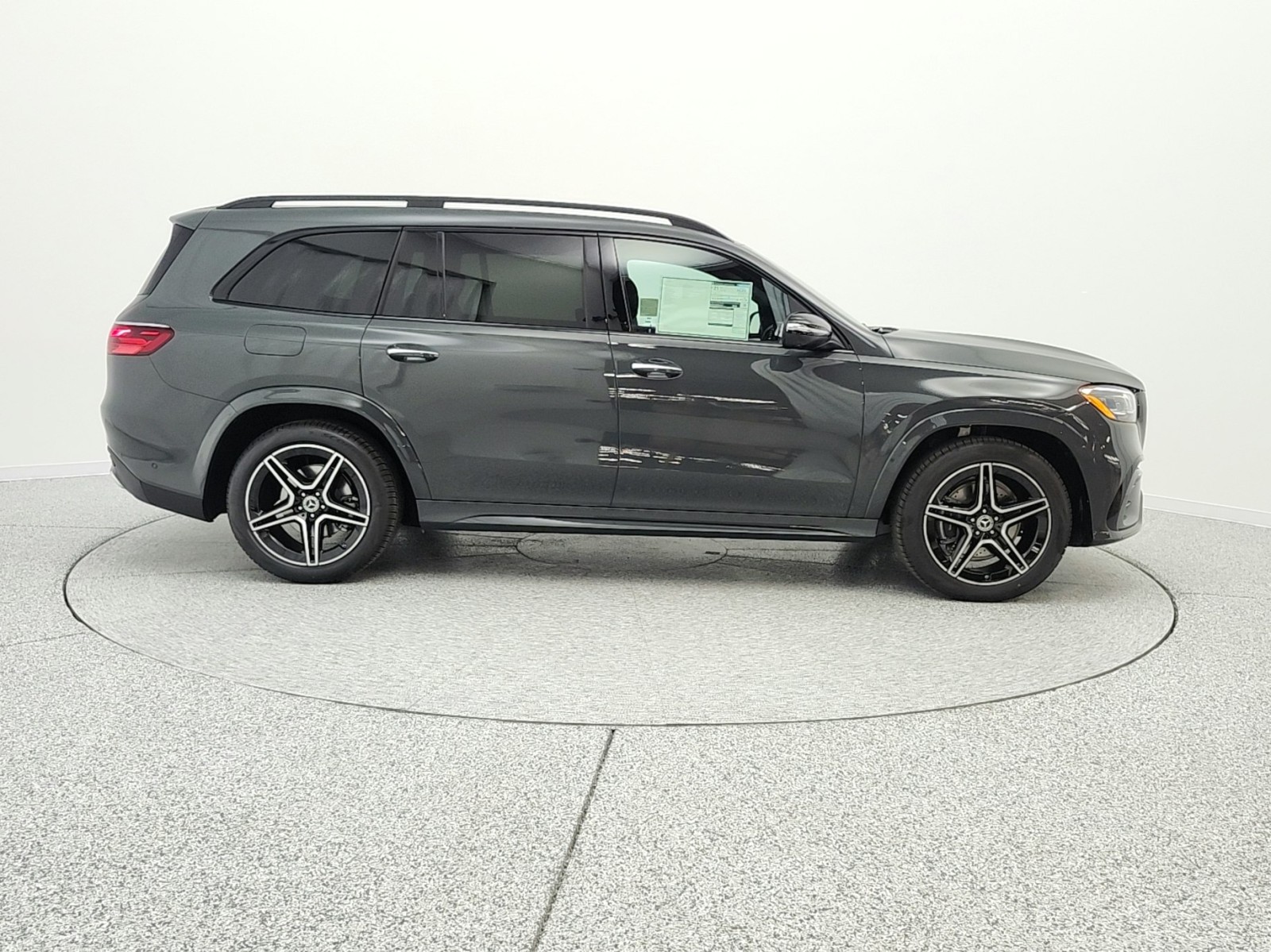 New 2026 MANUFAKTUR Signature Silicon Grey Mercedes-Benz GLS 450 image 4