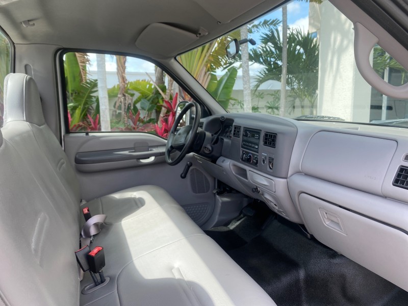 2001 Ford Super Duty F-350 DRW XL 1 OWNER LOW MILES 14,269 in , 