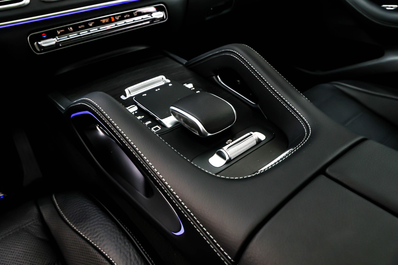 New 2026 Selenite Grey Metallic Mercedes-Benz GLE 580 image 6