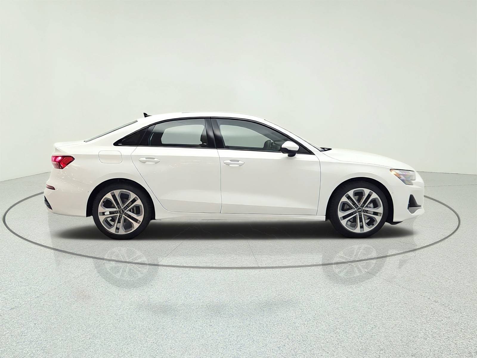 New 2026 Arkona White Audi Premium Plus quattro image 4