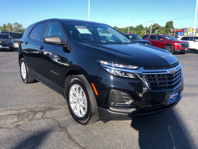 2022 Chevrolet Equinox LS 2