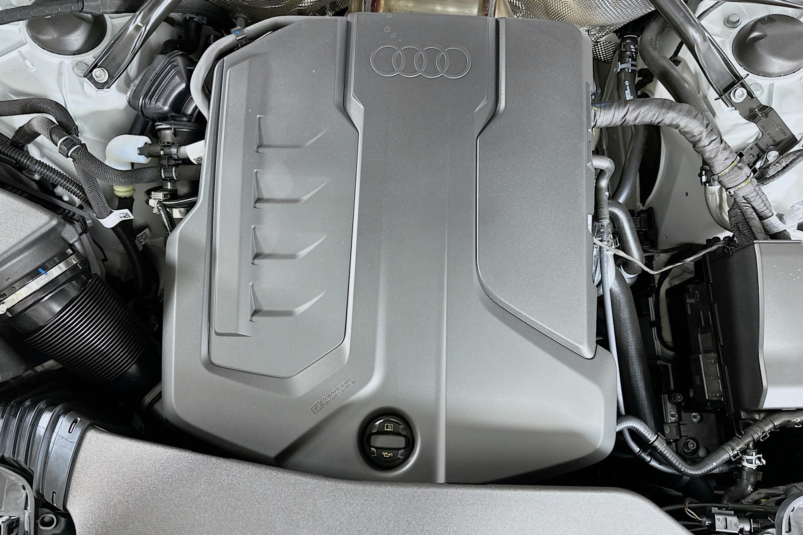 New 2025 Glacier White Metallic Audi Premium Plus image 12