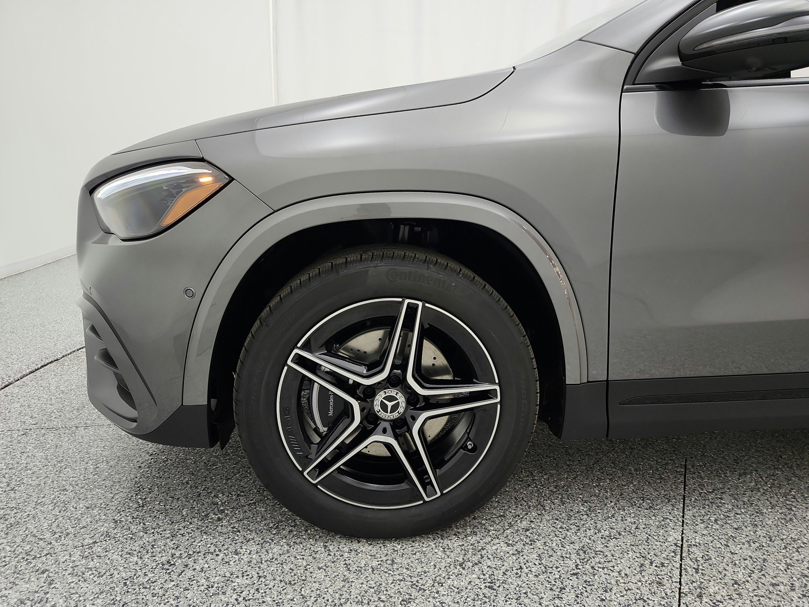 New 2026 Mountain Grey Metallic Mercedes-Benz GLA 250 SUV image 13