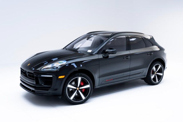 2025  Macan S in , 
