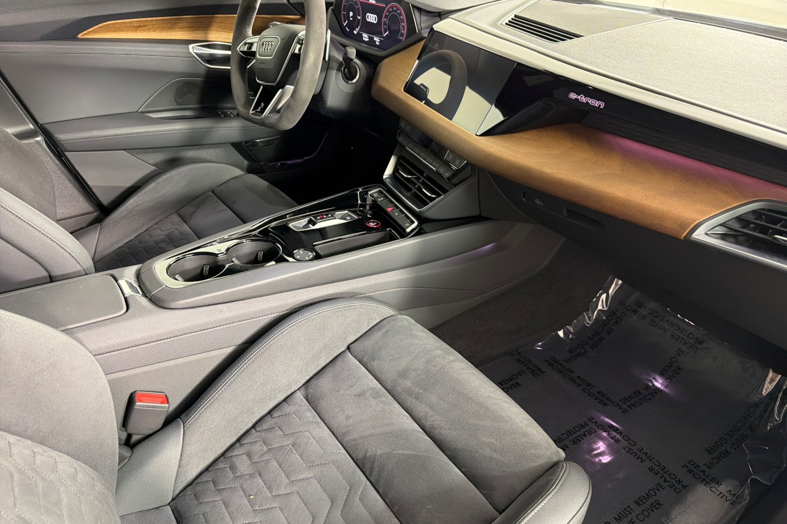 Used 2024 Daytona Gray Pearl Effect Audi Premium Plus quattro image 14