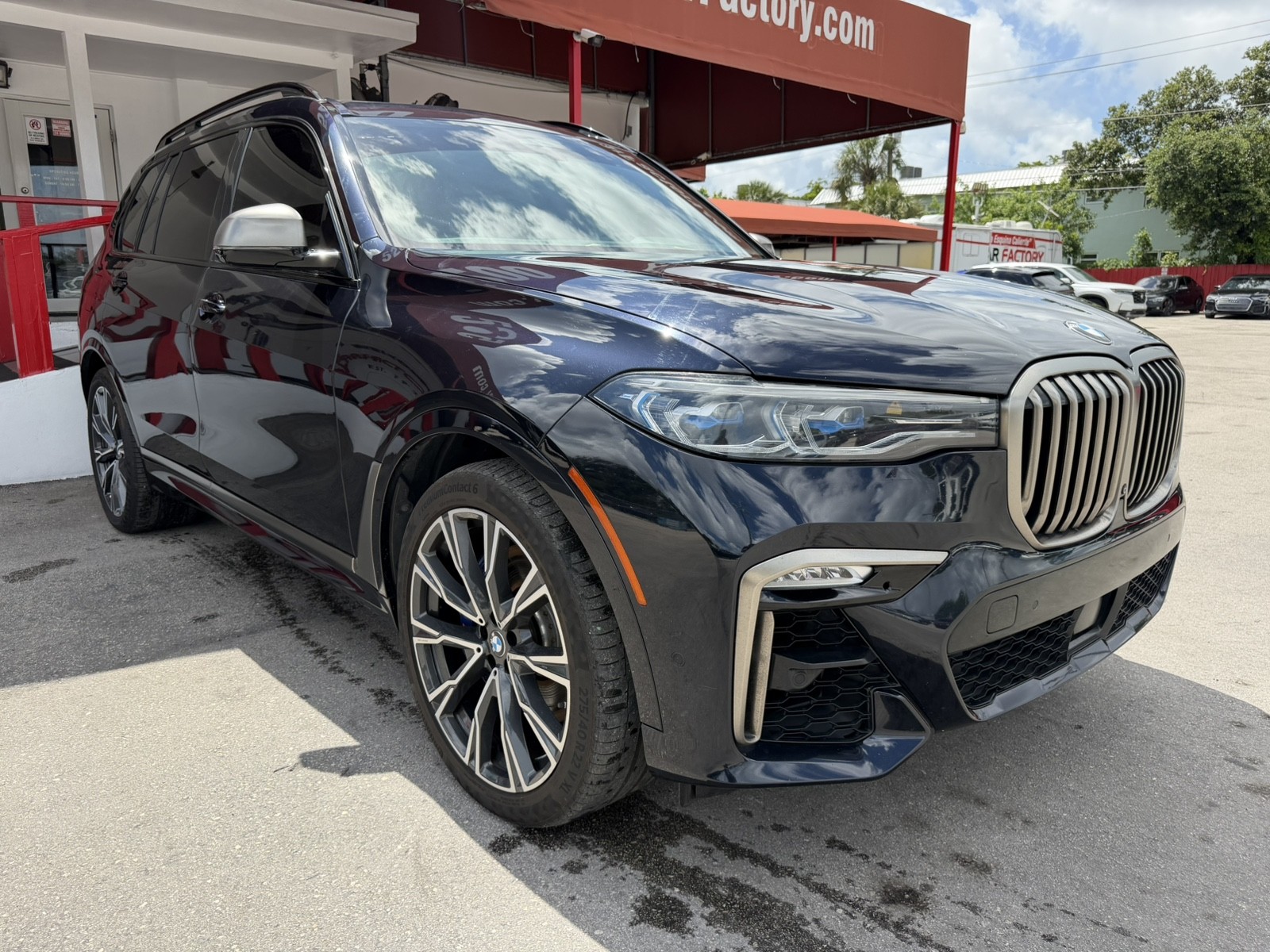 2020 BMW X7 - $33,988