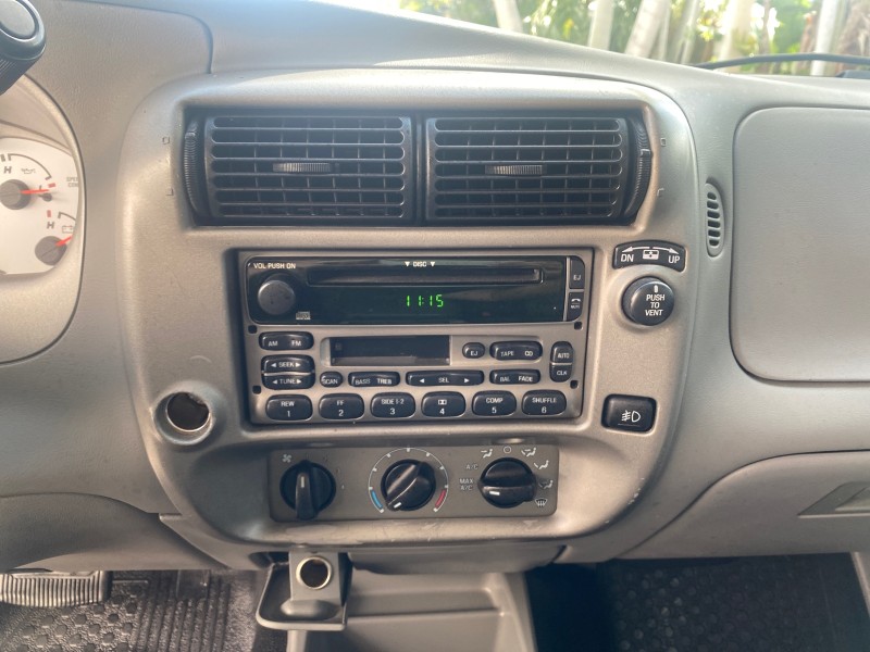 2003 Ford Explorer Sport Trac XLT LOW MILES 59,213 in , 
