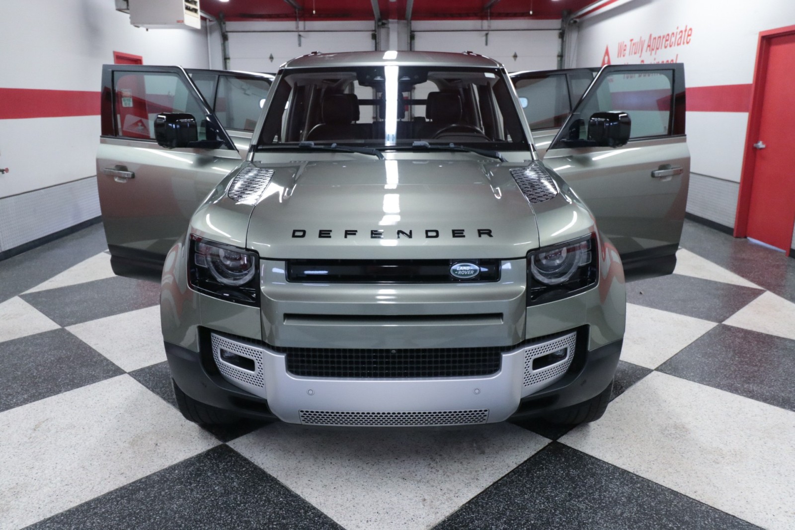 Used Car 2020 Land Rover Defender  Se For Sale Under $40,000 In Austin, Texas