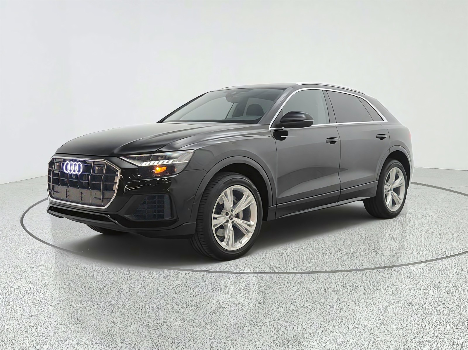 2023 Audi Q8 Premium