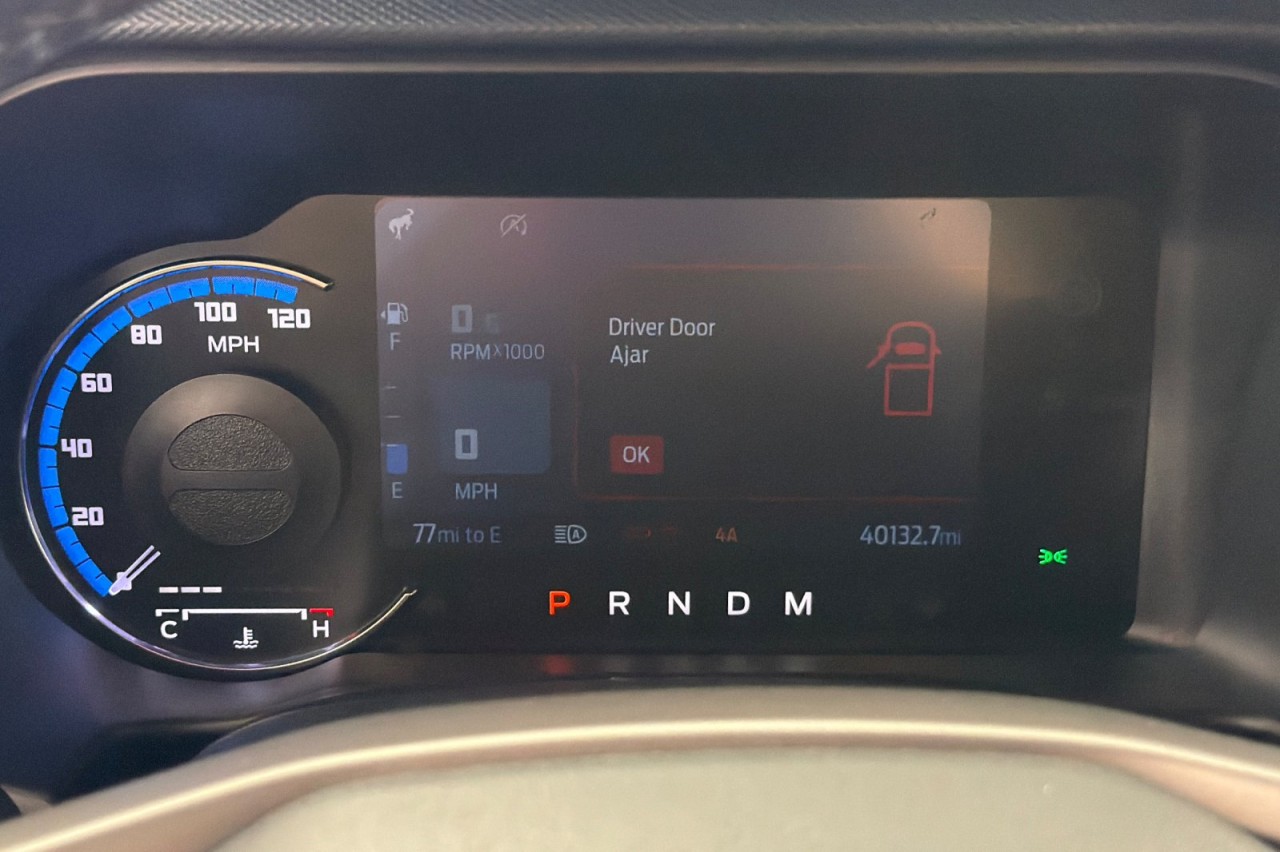 Used 2022 CACTUS GREY Ford Outer Banks image 22