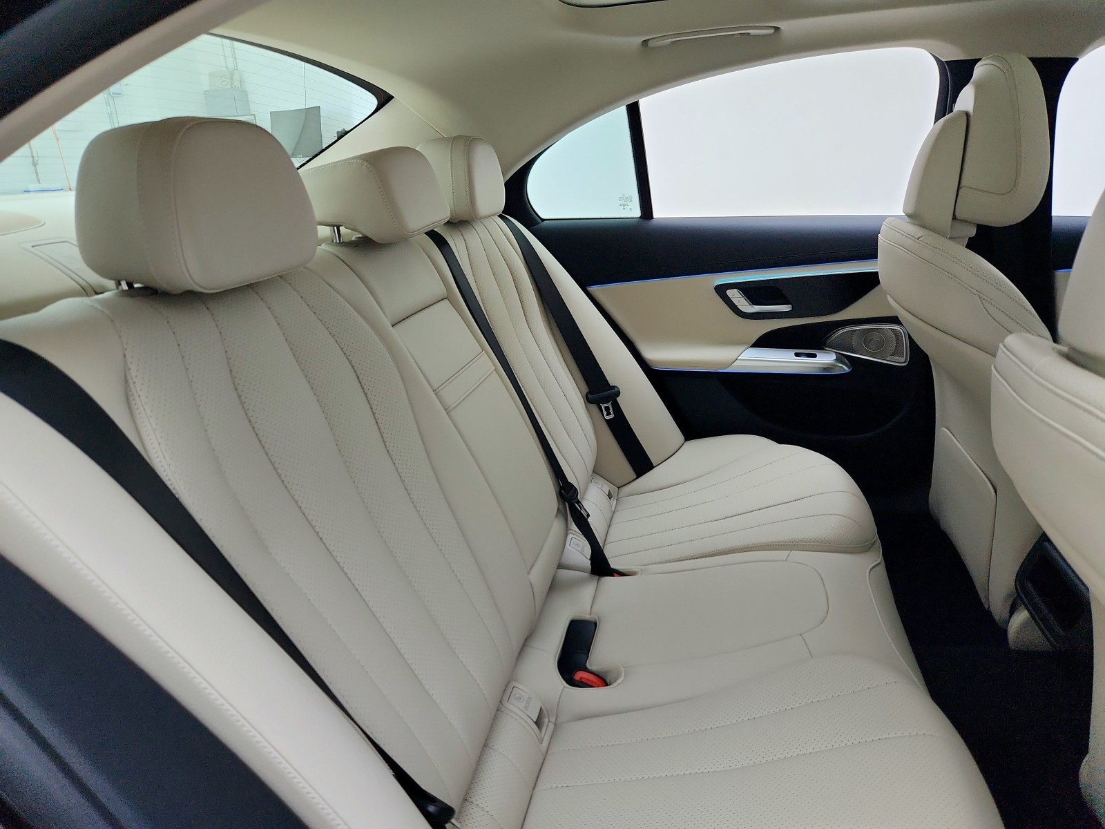 New 2026 Graphite Grey Metallic Mercedes-Benz E 350 RWD Sedan image 21