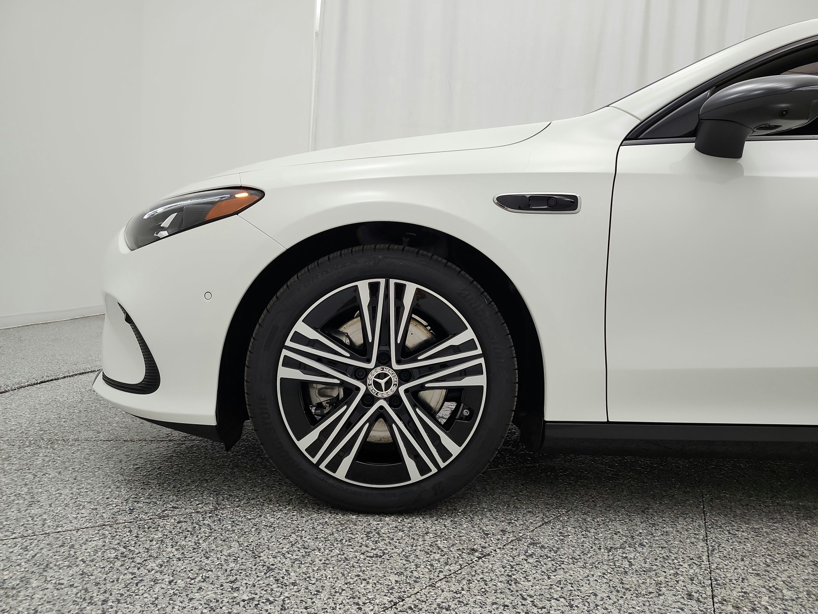 New 2027 Polar White Mercedes-Benz CLA 220 Hybrid FWD image 13