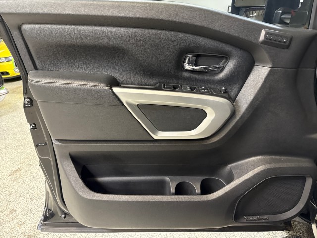 2018 Nissan Titan XD SL 4WD Cummins in , 