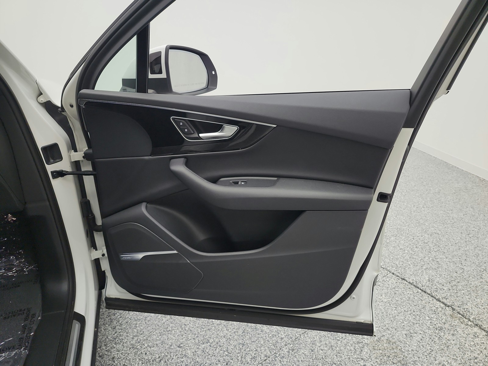 Used 2018 Carrara White Audi 3.0 TFSI Premium Plus image 21