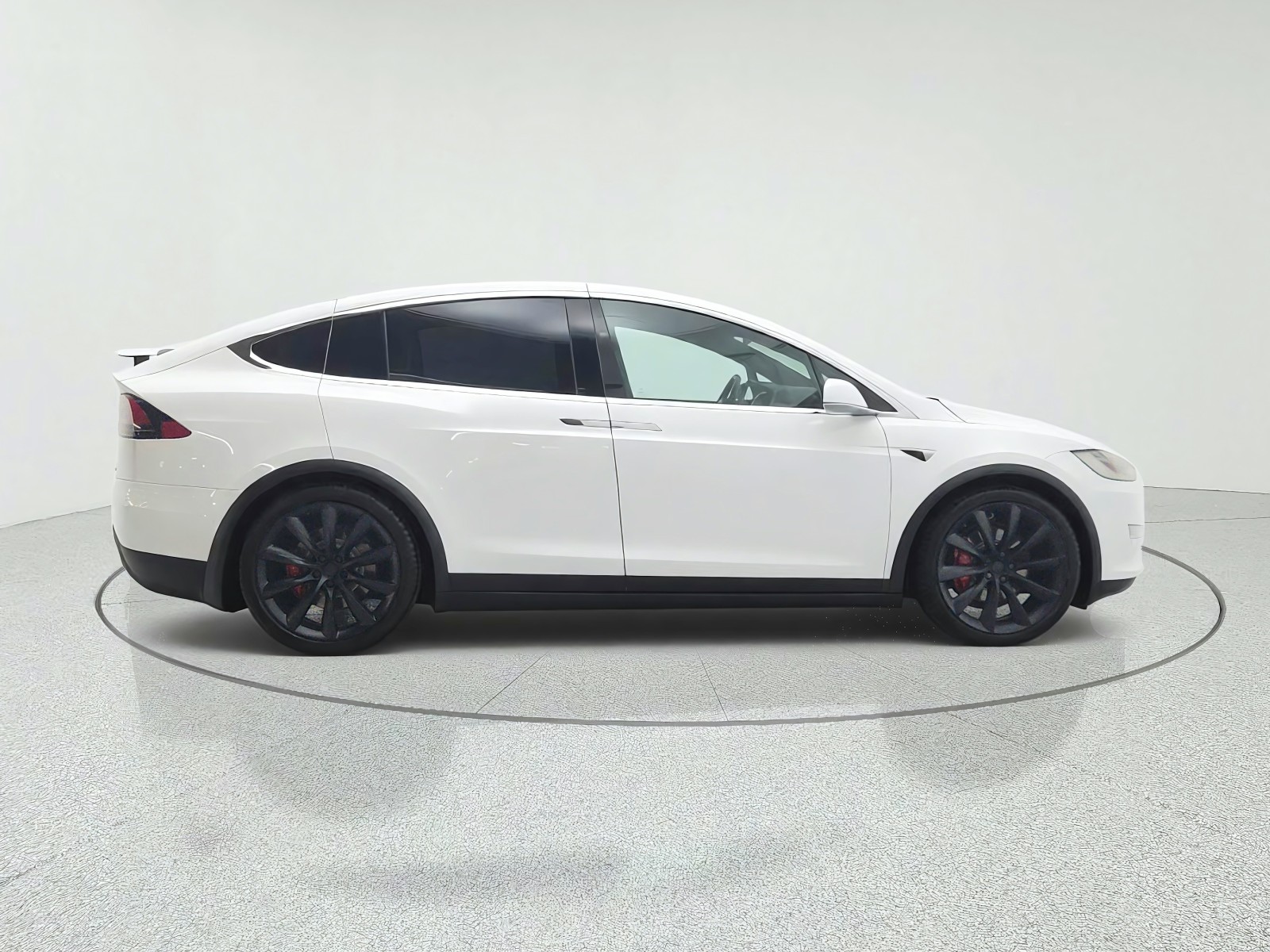 Used 2018 Pearl White Multi-Coat Tesla P100D image 4