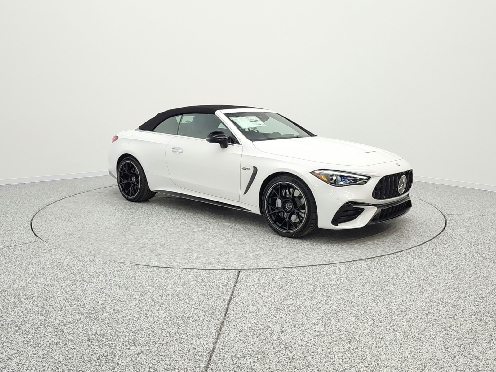 New 2026 MANUFAKTUR Moonlight White Metallic Mercedes-Benz AMG® CLE 53 image 10