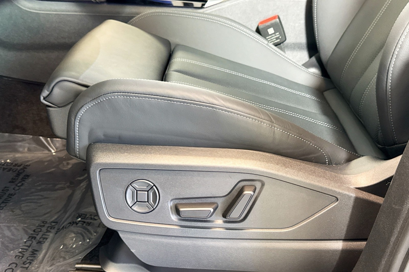 New 2025 Mythos Black Metallic Audi Premium Plus 2.0 TFSI quattro image 16