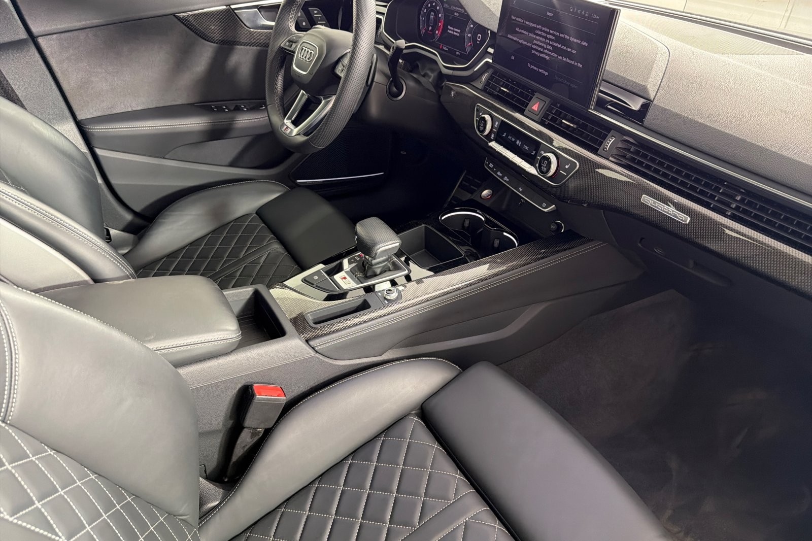 Used 2023 Daytona Gray Pearl Effect Audi Premium Plus 3.0 TFSI quattro image 14