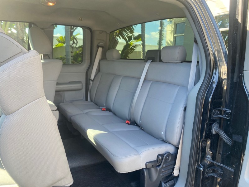 2006 Ford F-150 STX 4 DOOR LOW MILES 92,223 in ,