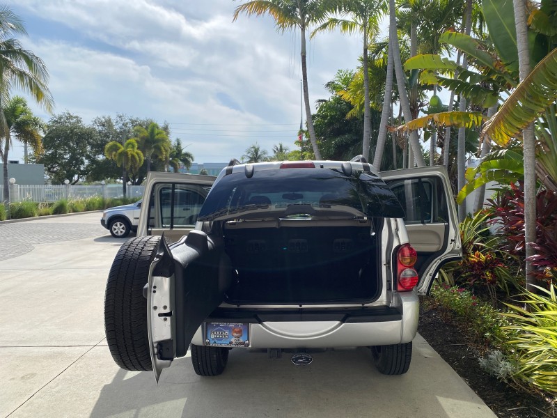 2004 Jeep Liberty Limited 1 OWNER SUNROOF in , 