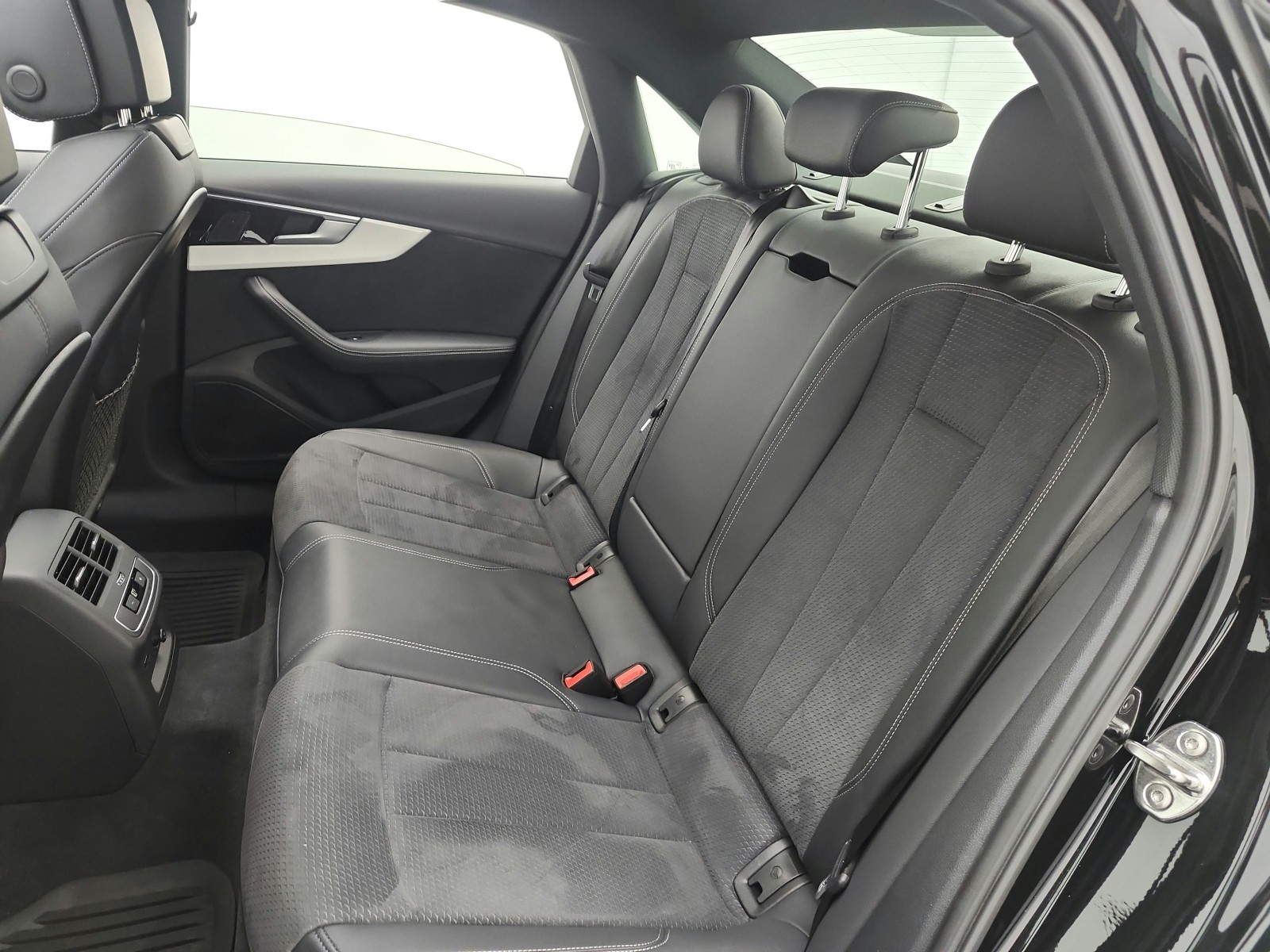 Used 2023 Mythos Black Metallic Audi S line Premium Plus 45 TFSI quattro image 10